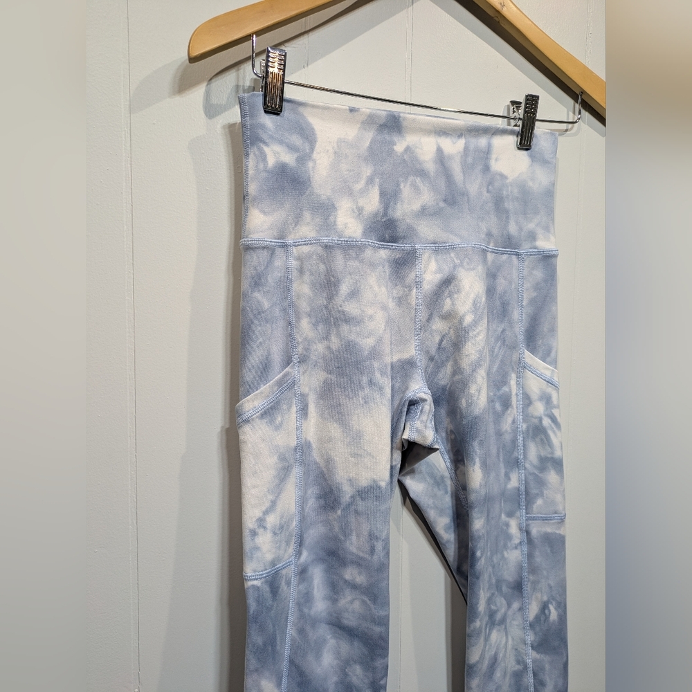 Aerie Offline Tie Dye Legging Size‎ Medium Blue White - Picture 2 of 8